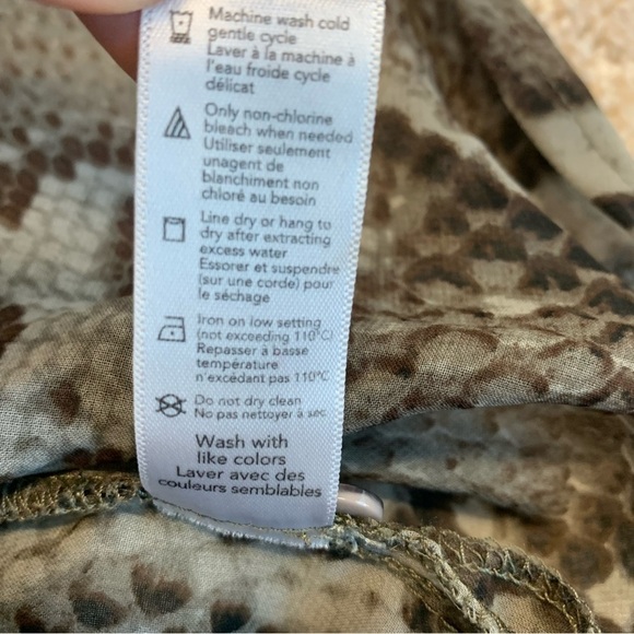 FRED David Khaki brown gray snake print sheer button front blouse Sz L - Picture 10 of 13